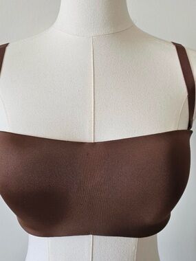 Skims 36D wireless form strapless bra cocoa